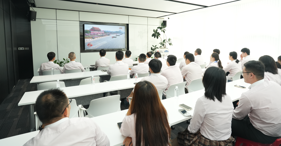 QGM | Patriotisme foarút drage en krêft sammelje foar foarútgong